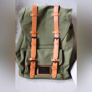 Gaston Luga Olive and Tan Backpack